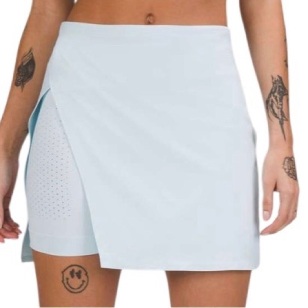 Lululemon Super-High-Rise Side-Slit Tennis Skirt Powder Blue Size 4